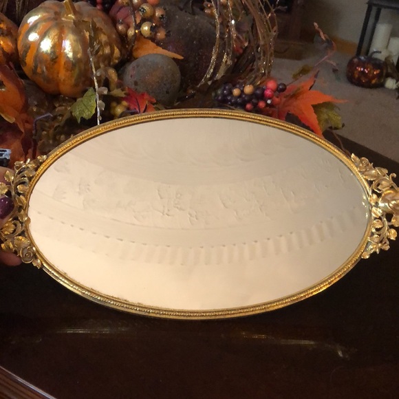 Lot of 2 Vintage I W Rice Perfume Atomizers and one vintage clear crystal glass - Picture 8 of 12